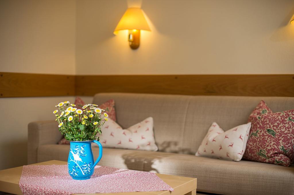 Pension Appartements Alpenblick Maria Alm am Steinernen Meer Bagian luar foto